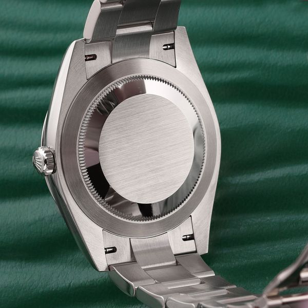 Rolex Oyster Perpetual 124300